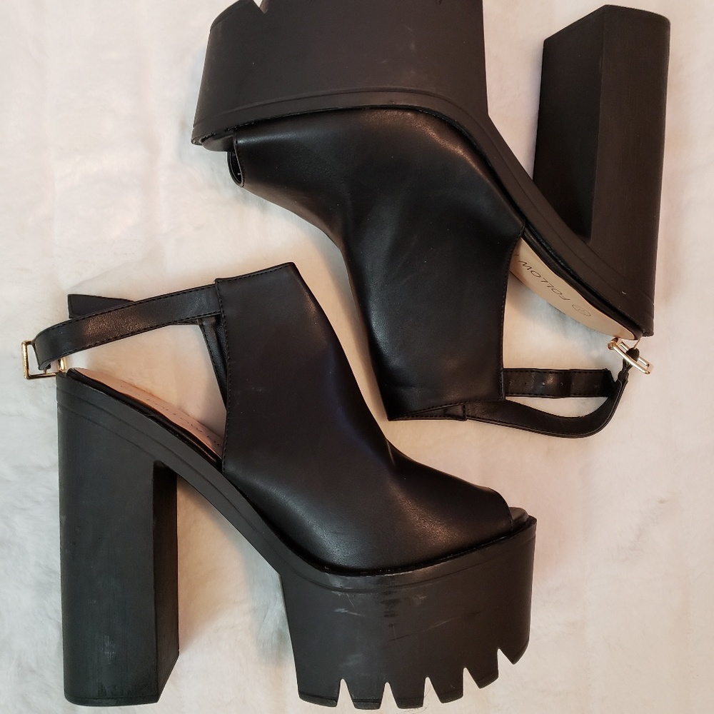 Platform Chunky Heel shoes